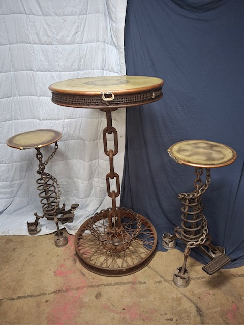 spoke wheel table and piston feet chairs